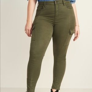 Old Navy High-Waisted Skinny Cargo Pants